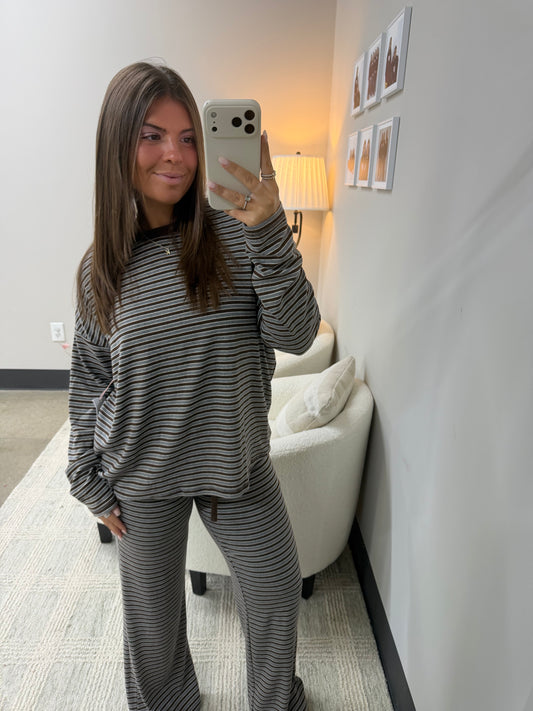 The Remi Soft Striped Set