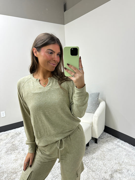 The Brushed Slit Henley