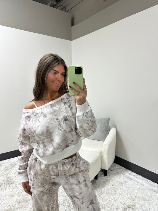 The Light Camo Off Shoulder