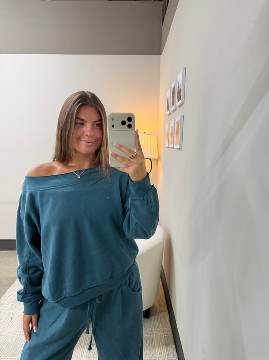 The Aspen Off Shoulder Sweatshirt